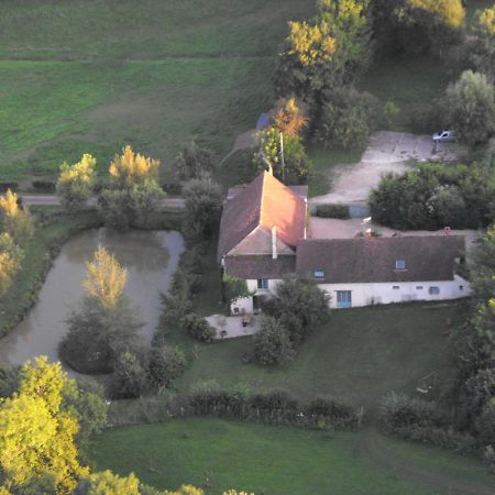 Domaine De Varenne Bed and Breakfast Saint-Amand-en-Puisaye Exterior foto