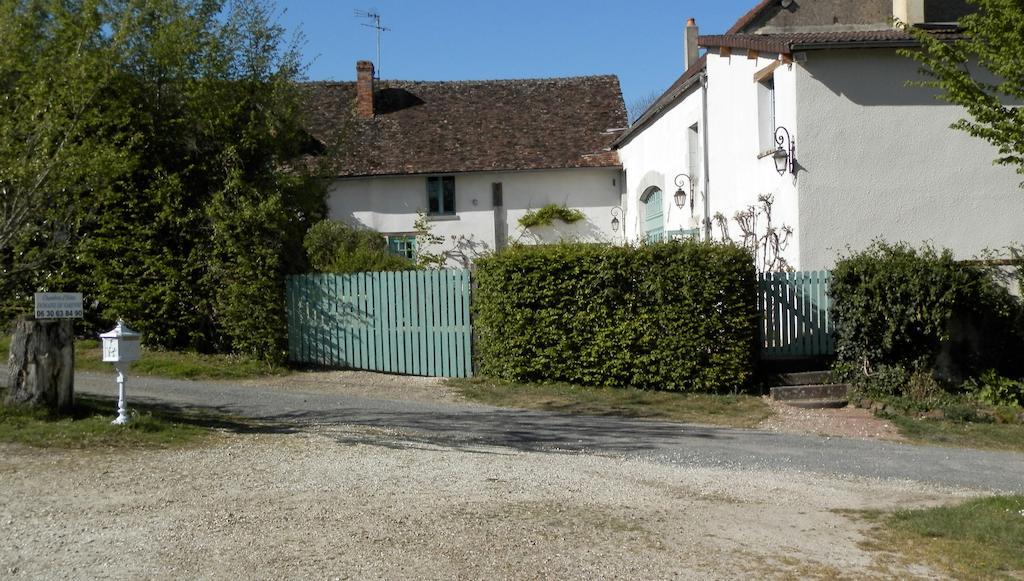 Domaine De Varenne Bed and Breakfast Saint-Amand-en-Puisaye Exterior foto
